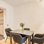 Cosy Duplex In The Heart Of Beaupassage