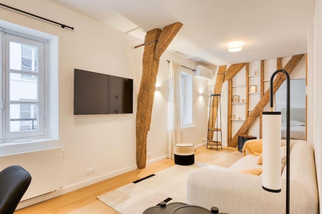 Cosy Duplex In The Heart Of Beaupassage Appartement
